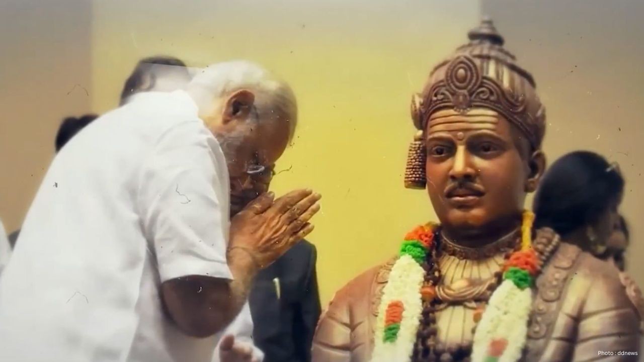 PM Modi Pays Tribute to Jagadguru Basaveshwara on Basava Jayanthi