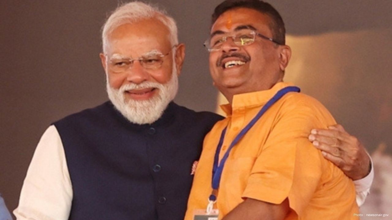 PM Modi Congratulates Suvendu Adhikari After Taking Oath as West Bengal Chief Minister