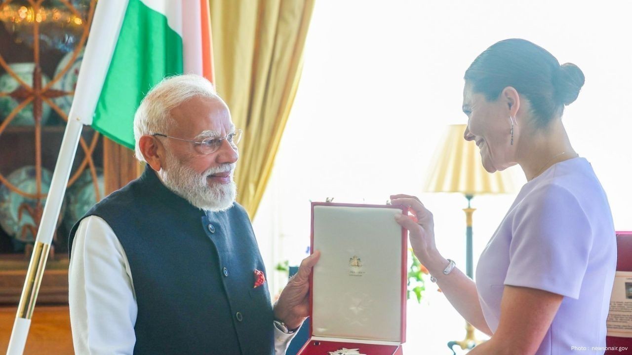 MPs Congratulate PM Modi on Sweden’s Highest Honour Award
