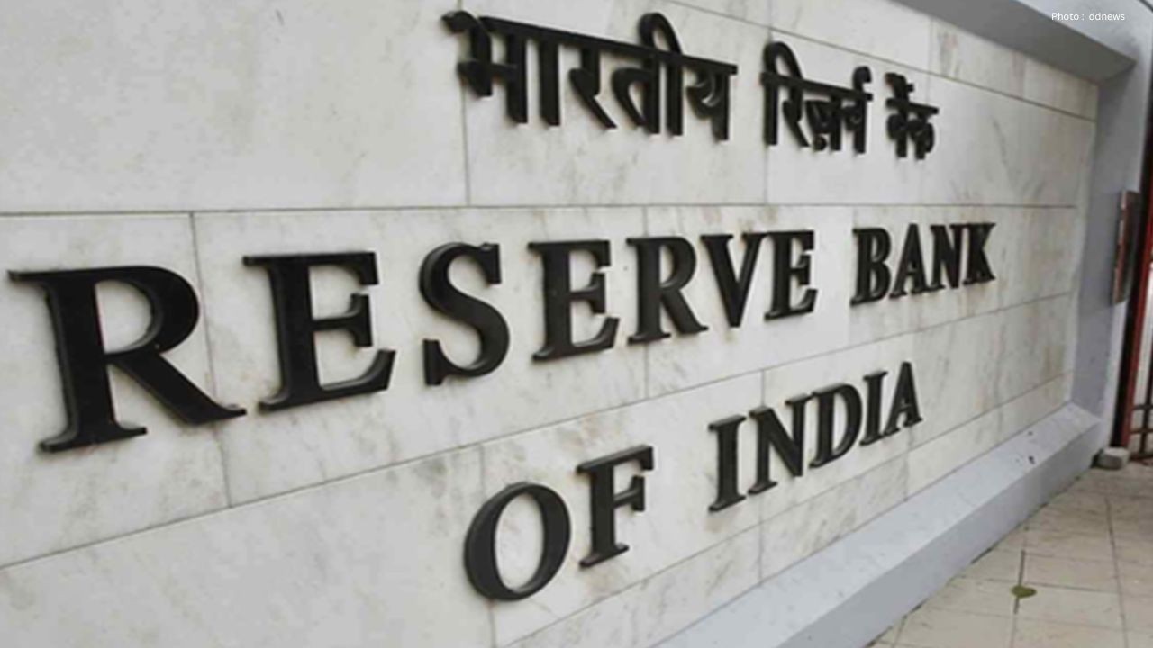 RBI Revokes Yashwant Co-operative Bank Licence Over Financial Weakness