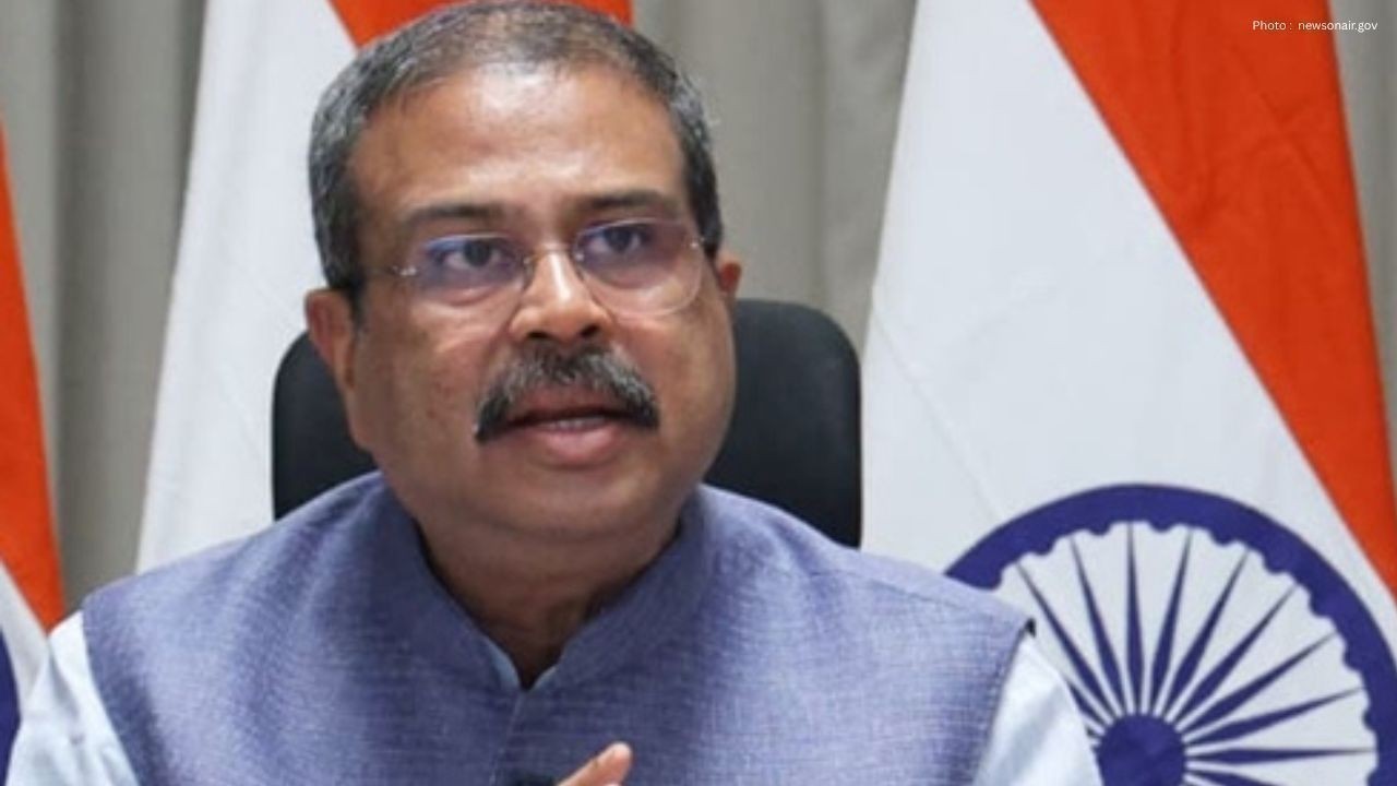 Centre Partners With Social Media Platforms to Stop NEET UG Rumours Ahead of Re-Exam