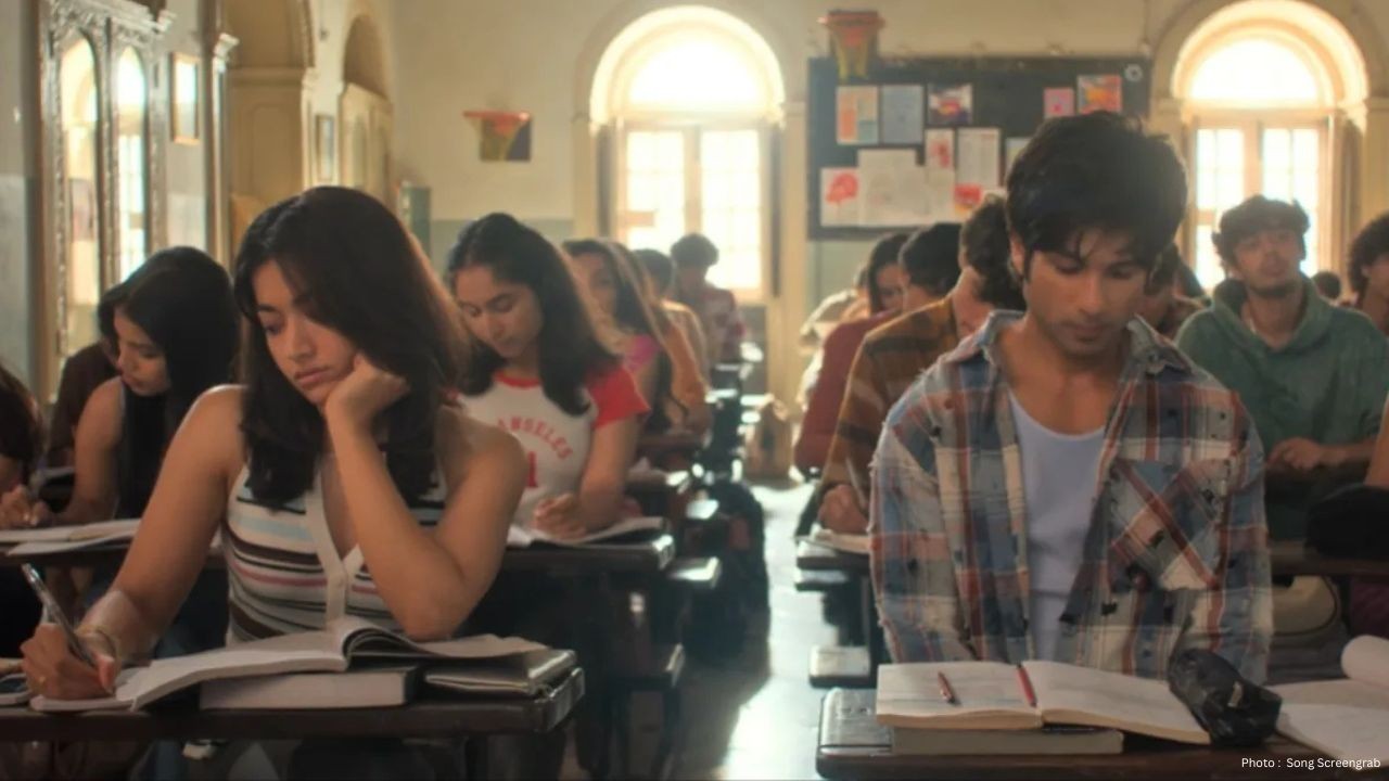 ‘Tujhko’ Song Released as Cocktail 2 Makers Unveil Third Track From Film