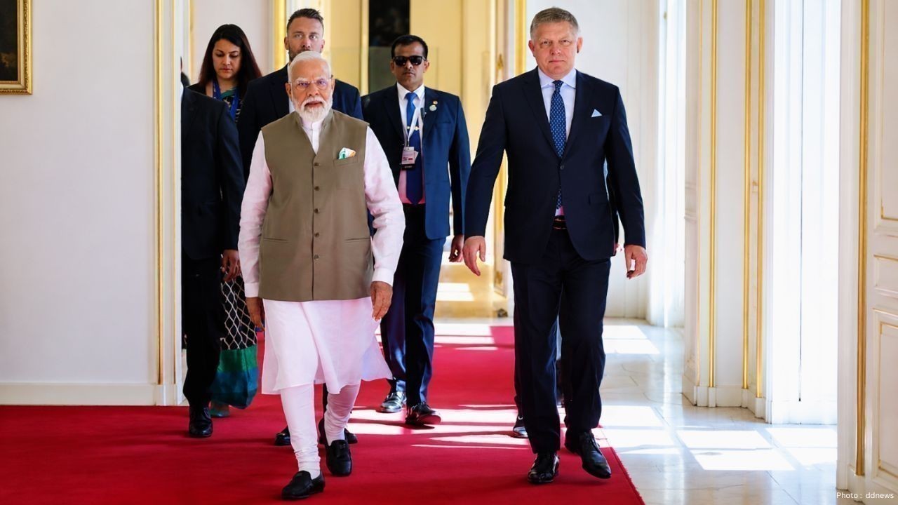 Modi’s Political Rise Seen as a Modern Democratic Miracle