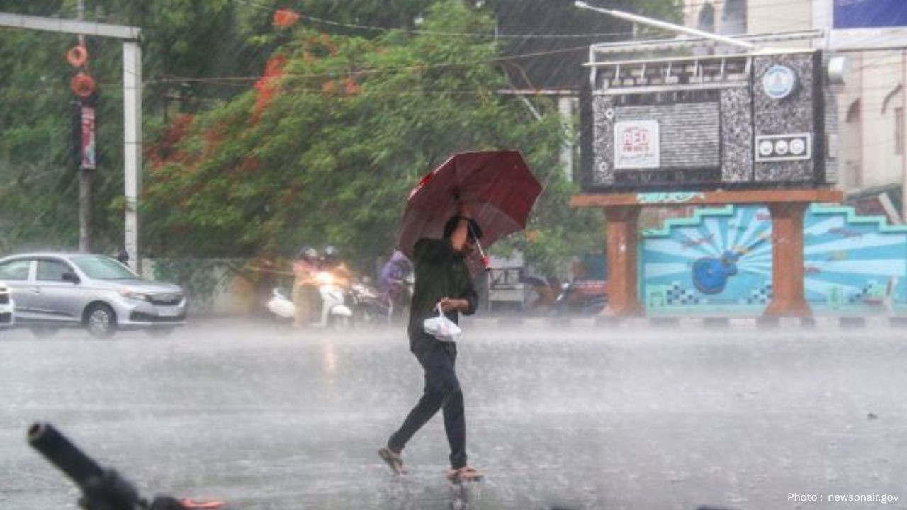 Madhya Pradesh Monsoon Advances Rapidly, IMD Issues Orange Alert for Heavy Rain in Several Districts