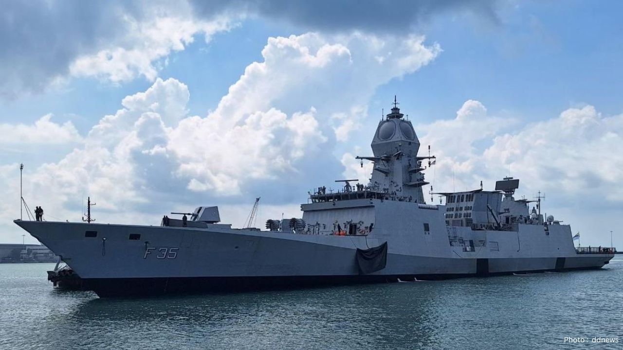Indian Navy Eastern Fleet Warships Arrive in Singapore to Strengthen Maritime Cooperation