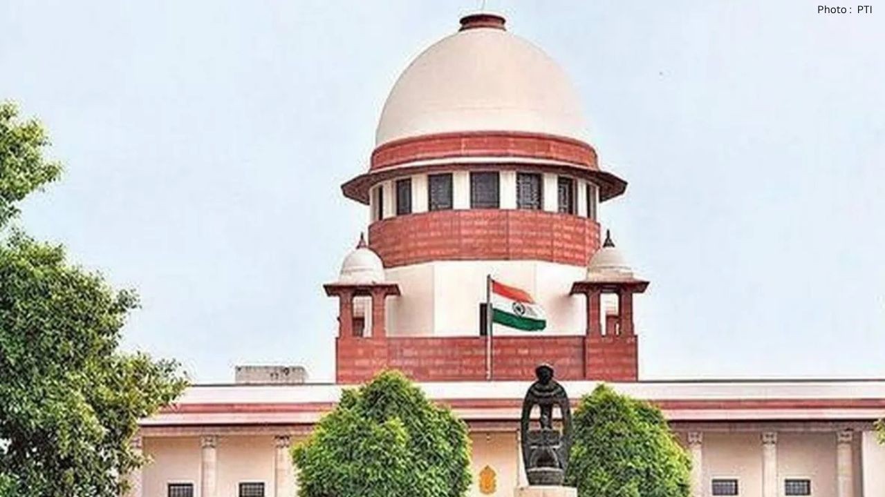 Two Law Students Arrested After Supreme Court Courtroom Disruption, Sent to Police Custody