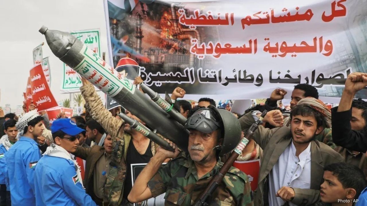 Iran Warns of ‘Full-Scale Invasion’ if US Continues Military Campaign