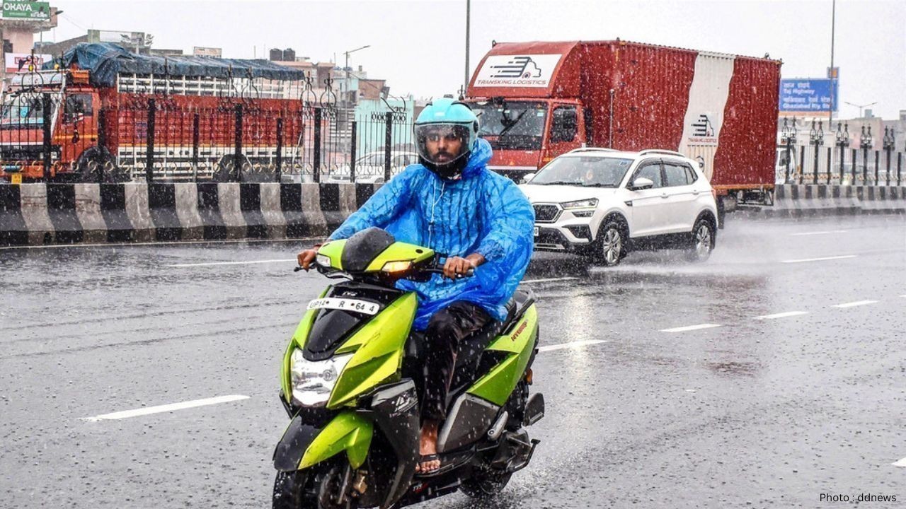 Delhi-NCR Likely to Receive Multiple Spells of Rain Today, IMD Forecasts