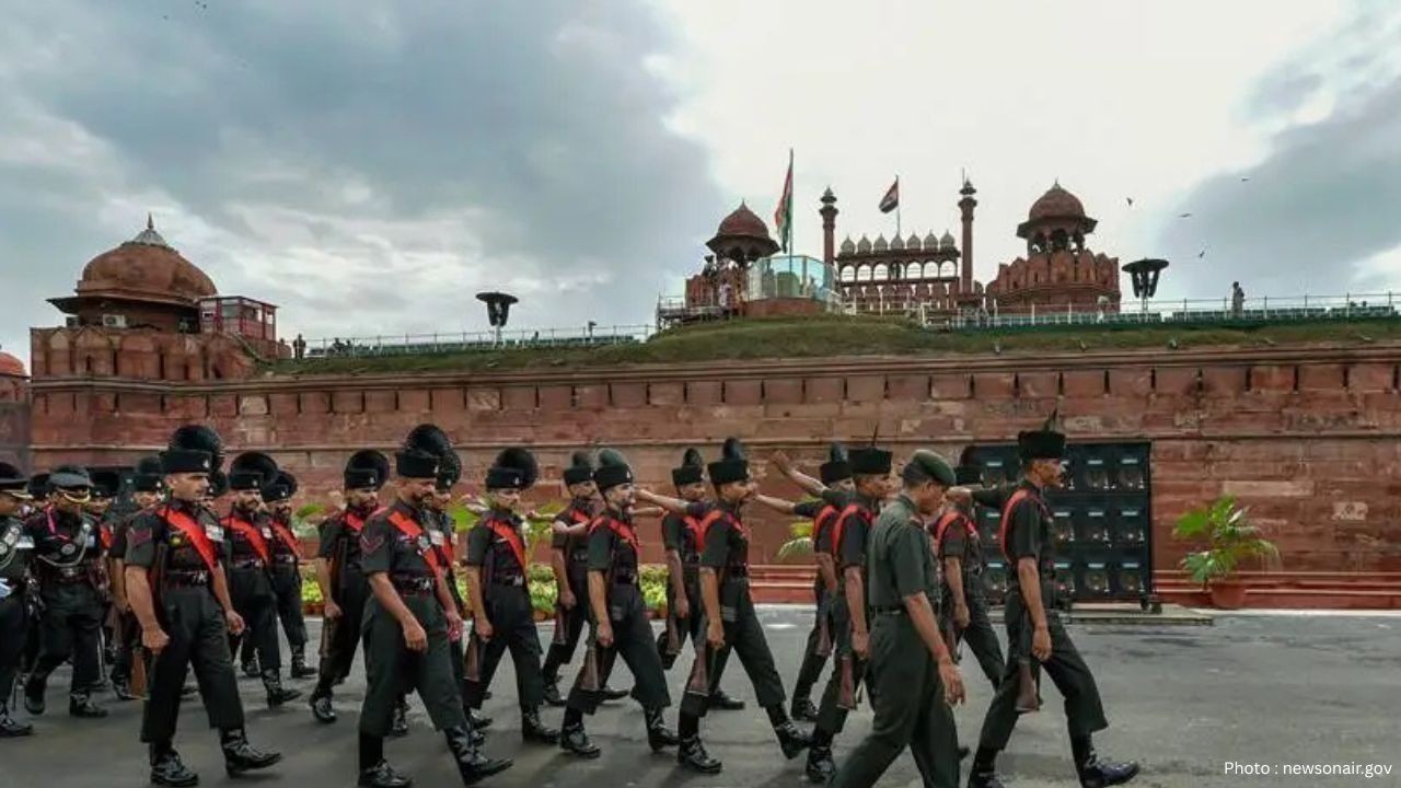 Delhi Traffic Police Issues Traffic Diversions Near Red Fort for I-Day Rehearsal