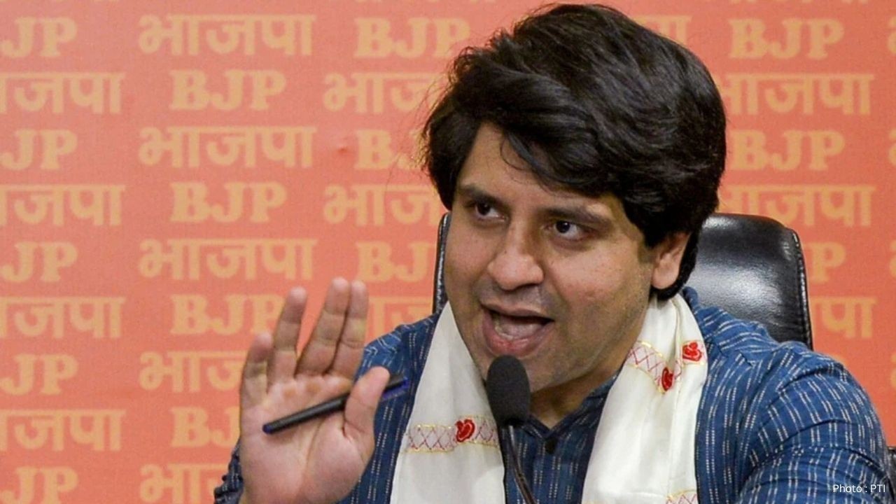Shehzad Poonawalla Urges BJP to Accept Resignation After First Letter Rejected