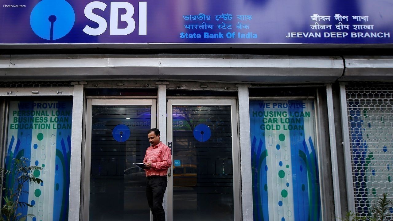 Bank Strike Deferred: Banks Open Today After Late-Night Talks