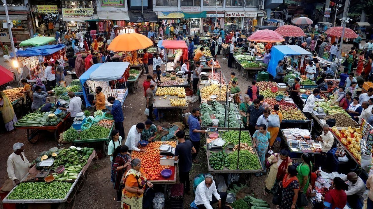Indian Economy Is Growing Fast, But Why Are Stocks Lagging?
