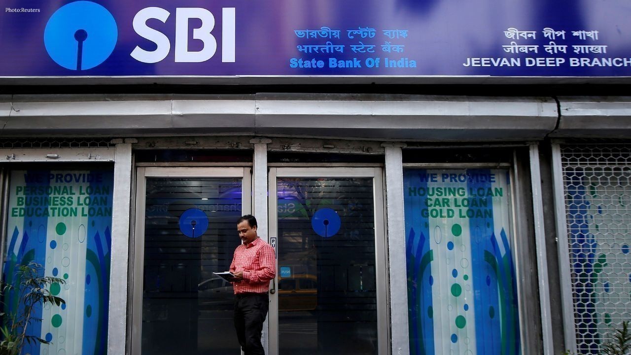 SBI Data Leak Report: 3,897 Customer Records Found Online